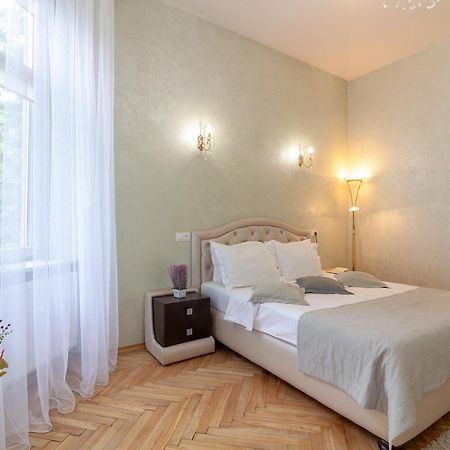 Alfa Apartments Levytskoho 利沃夫 外观 照片