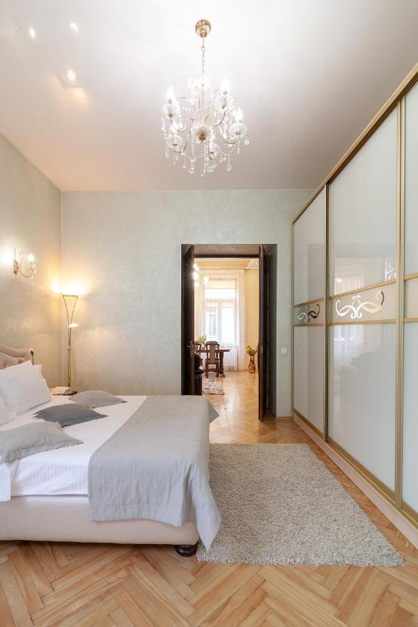 Alfa Apartments Levytskoho 利沃夫 外观 照片